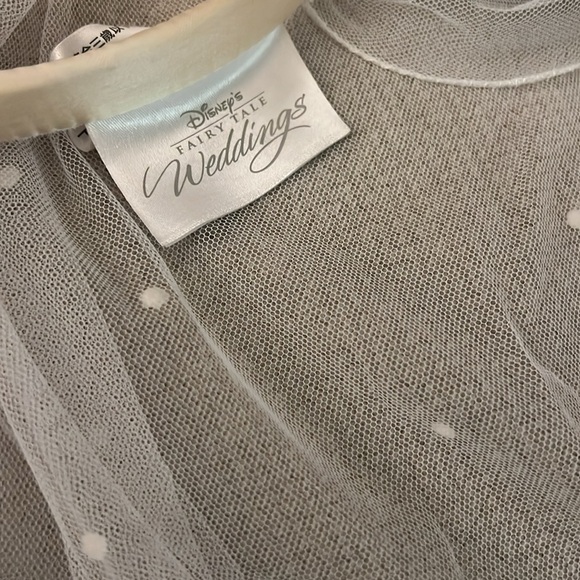 Bridal Minnie Mouse ears with veil - Picture 8 of 8